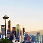 A-Seattle Urban Village- Orcas- Roof Top View Deck